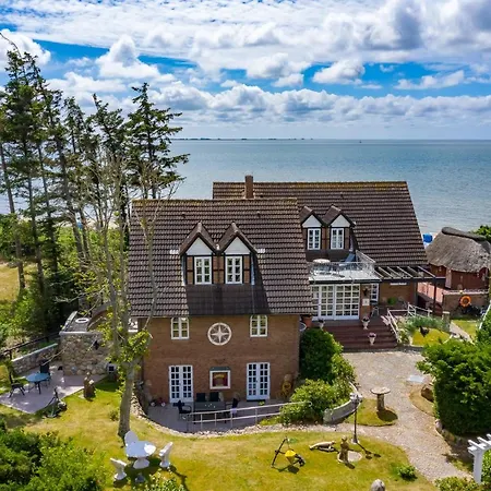 Huus Luettenblick Ferienhaus Seepferdchen Sudstrand